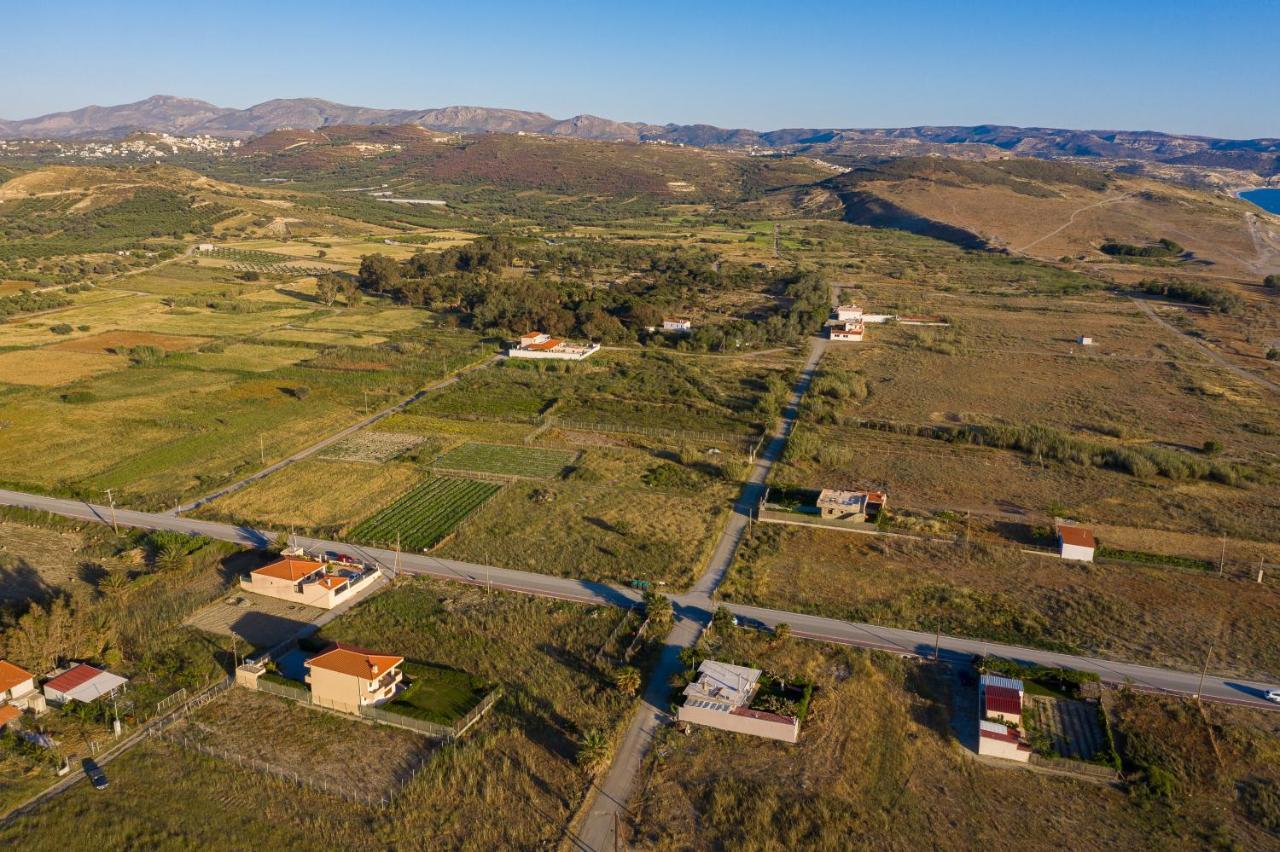 Petrakis Afrathias Garden House Villa Kalamaki  Exteriör bild